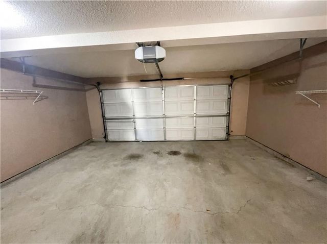 4037 Meadow Glen Way, Fairburn, GA 30213