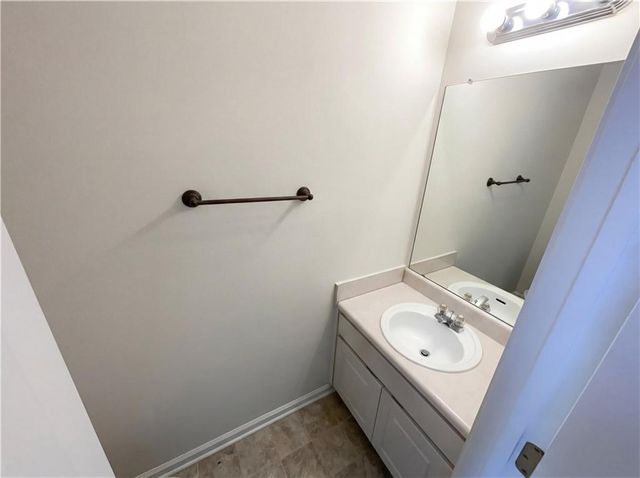 4037 Meadow Glen Way, Fairburn, GA 30213