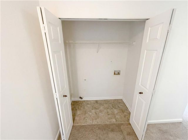 4037 Meadow Glen Way, Fairburn, GA 30213