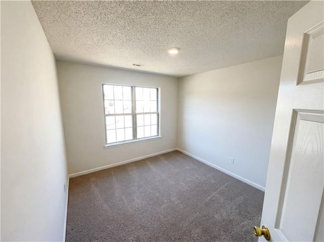 4037 Meadow Glen Way, Fairburn, GA 30213