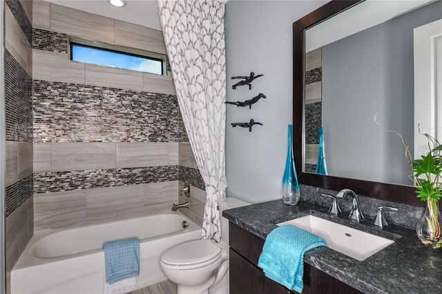 5052 SIMONS COURT, Lakewood Ranch, FL 34211