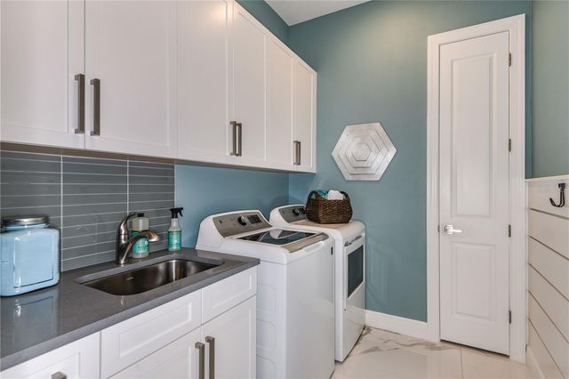 5052 SIMONS COURT, Lakewood Ranch, FL 34211