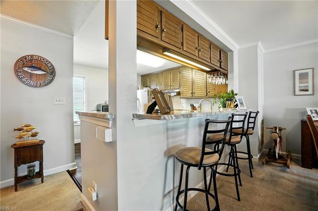 38 Sandie Point LN, Portsmouth, VA 23701