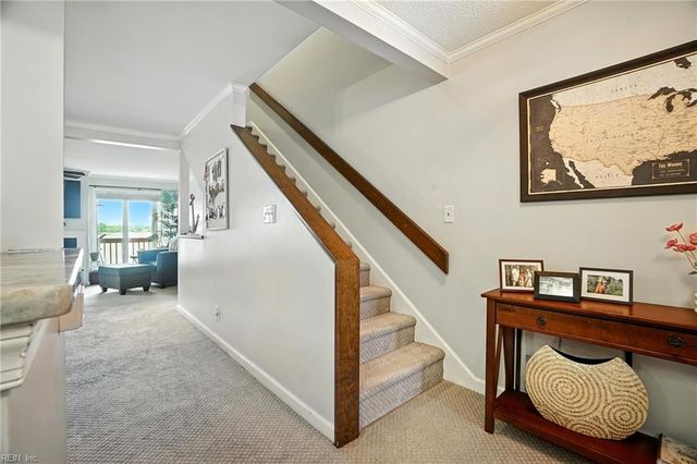38 Sandie Point LN, Portsmouth, VA 23701