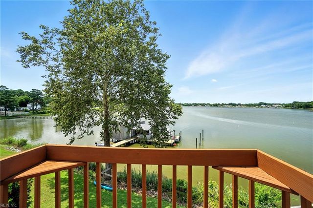 38 Sandie Point LN, Portsmouth, VA 23701