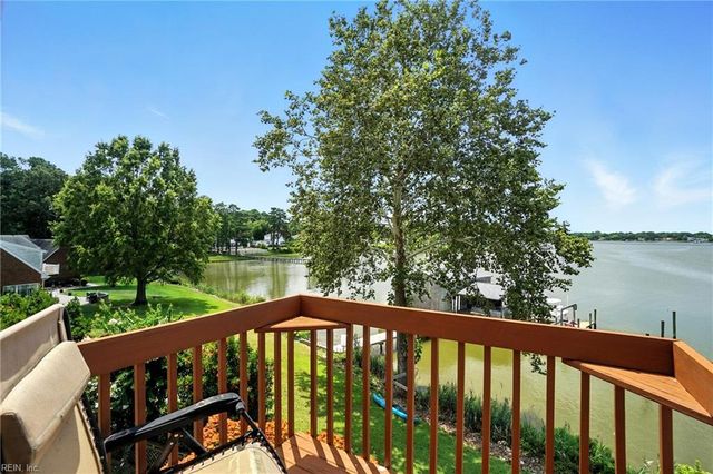38 Sandie Point LN, Portsmouth, VA 23701