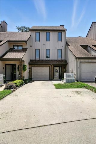 38 Sandie Point LN, Portsmouth, VA 23701