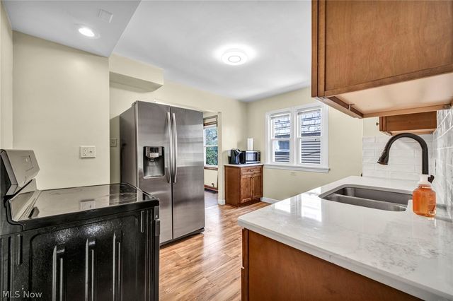2027 Tampa Avenue, Cleveland, OH 44109