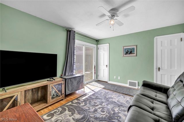 2027 Tampa Avenue, Cleveland, OH 44109