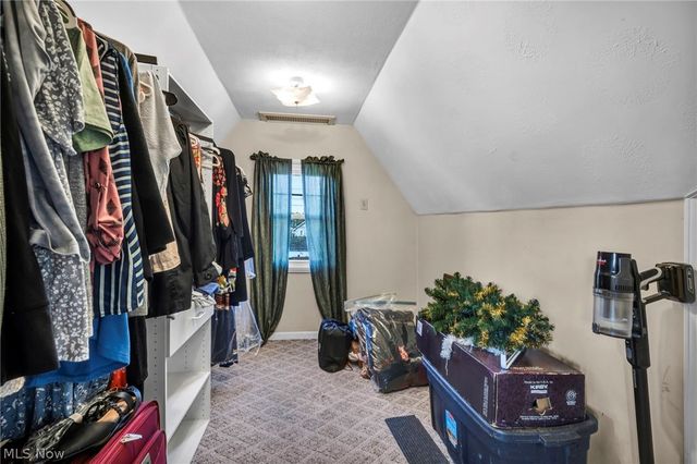 2027 Tampa Avenue, Cleveland, OH 44109