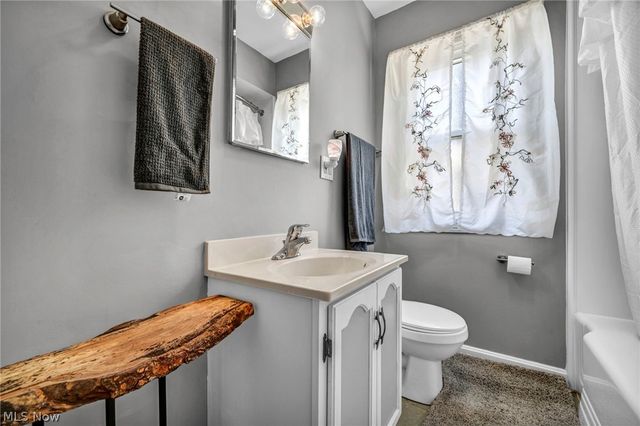 2027 Tampa Avenue, Cleveland, OH 44109