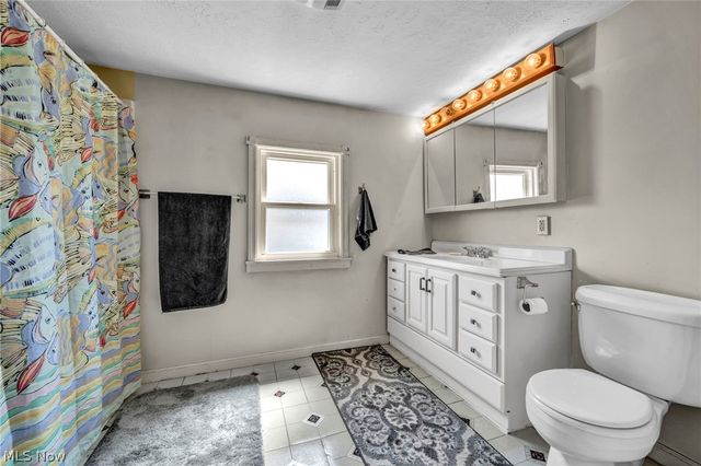 2027 Tampa Avenue, Cleveland, OH 44109