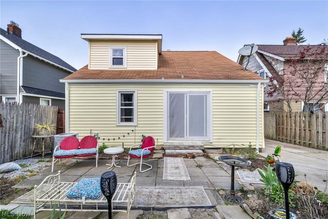 2027 Tampa Avenue, Cleveland, OH 44109