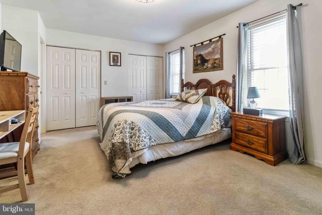 2118 WEXFORD RD, Palmyra, PA 17078