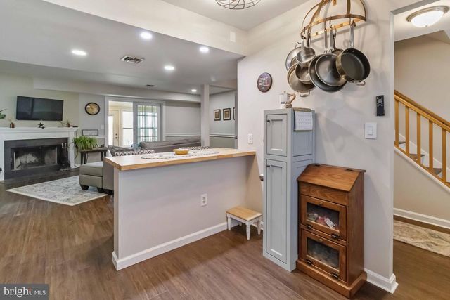 2118 WEXFORD RD, Palmyra, PA 17078