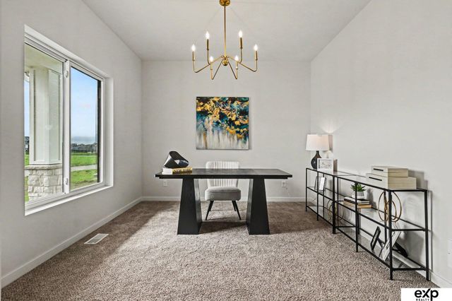 5618 Kestrel Parkway, Elkhorn, NE 68022