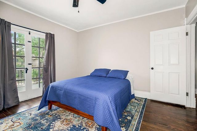 3951 Warwick Street, Kansas City, MO 64111