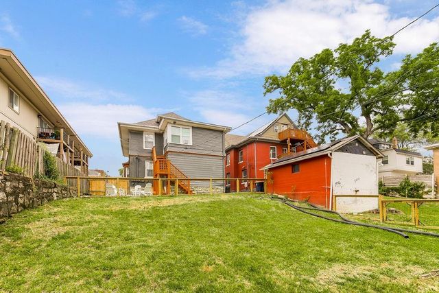 3951 Warwick Street, Kansas City, MO 64111