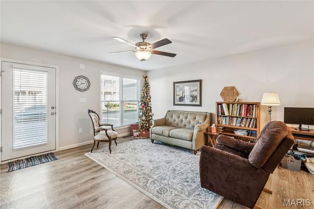 5099 Barter Street, St Charles, MO 63301