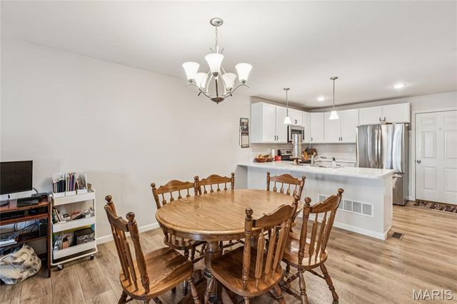 5099 Barter Street, St Charles, MO 63301