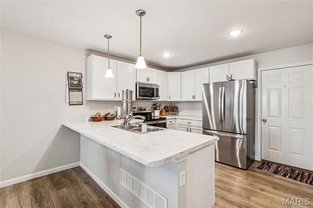 5099 Barter Street, St Charles, MO 63301