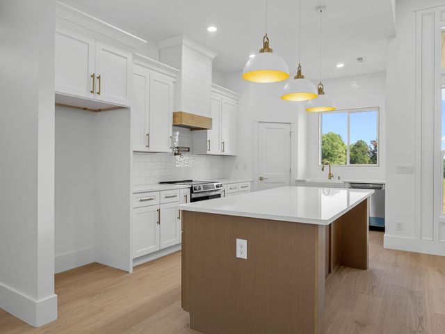 261 Holden Road, Inman, SC 29349