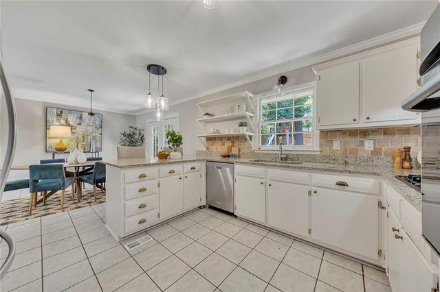 4090 Deerwood Parkway SE, Smyrna, GA 30082