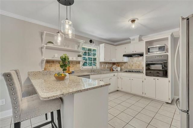 4090 Deerwood Parkway SE, Smyrna, GA 30082