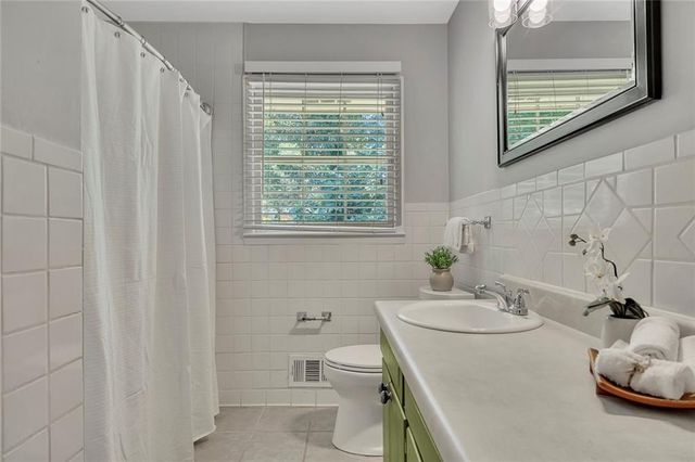 4090 Deerwood Parkway SE, Smyrna, GA 30082