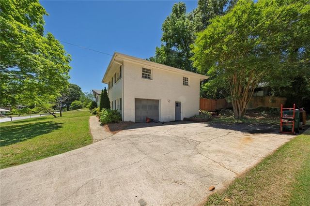4090 Deerwood Parkway SE, Smyrna, GA 30082