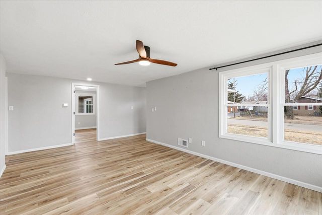 236 W 20TH AVENUE, Oshkosh, WI 54902