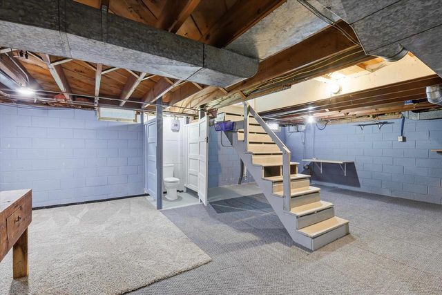 236 W 20TH AVENUE, Oshkosh, WI 54902