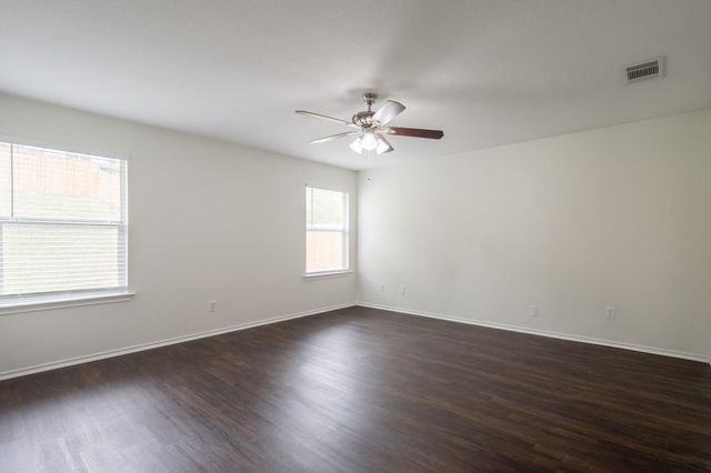 292 Dandelion LOOP, Kyle, TX 78640