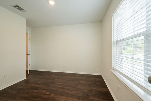 292 Dandelion LOOP, Kyle, TX 78640