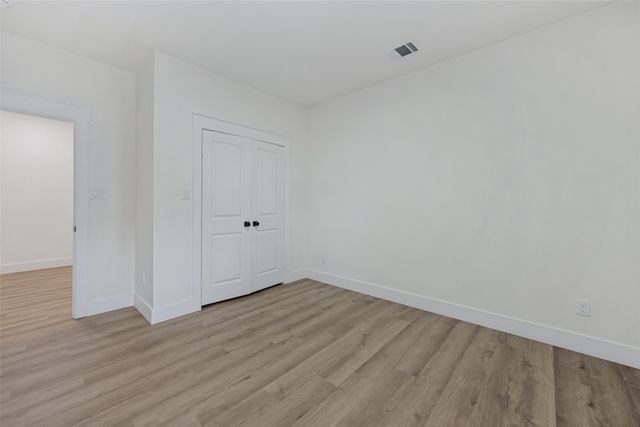 1340 Elmwood Avenue, Fort Worth, TX 76104