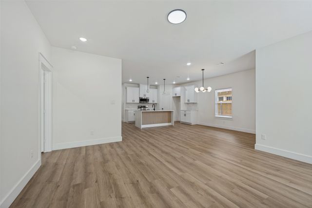1340 Elmwood Avenue, Fort Worth, TX 76104