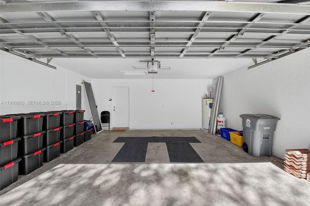 6833 Watertown Dr, Boynton Beach, FL 33437