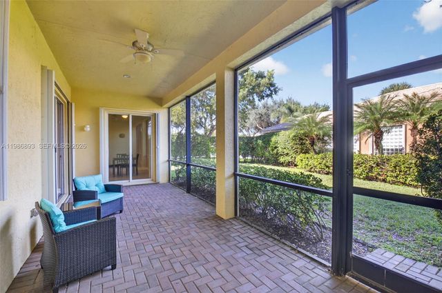 6833 Watertown Dr, Boynton Beach, FL 33437