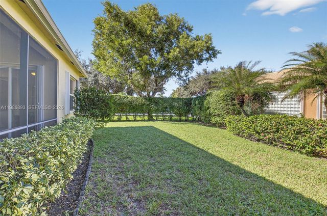 6833 Watertown Dr, Boynton Beach, FL 33437