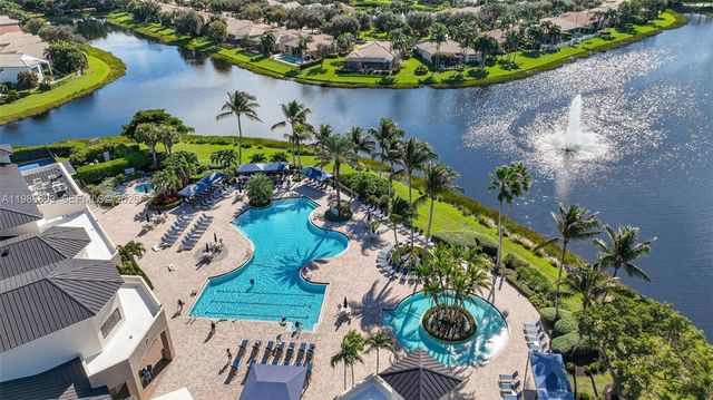 6833 Watertown Dr, Boynton Beach, FL 33437