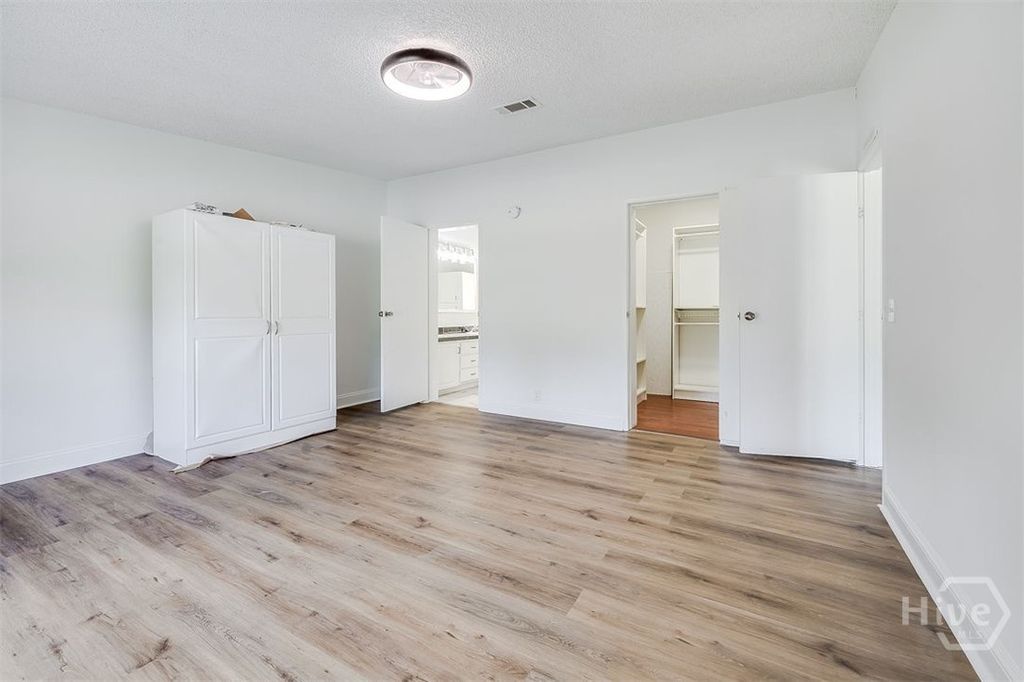 Image 22 of property listing at 318 Samuel Smalls Sr Avenue, Guyton, GA 31312