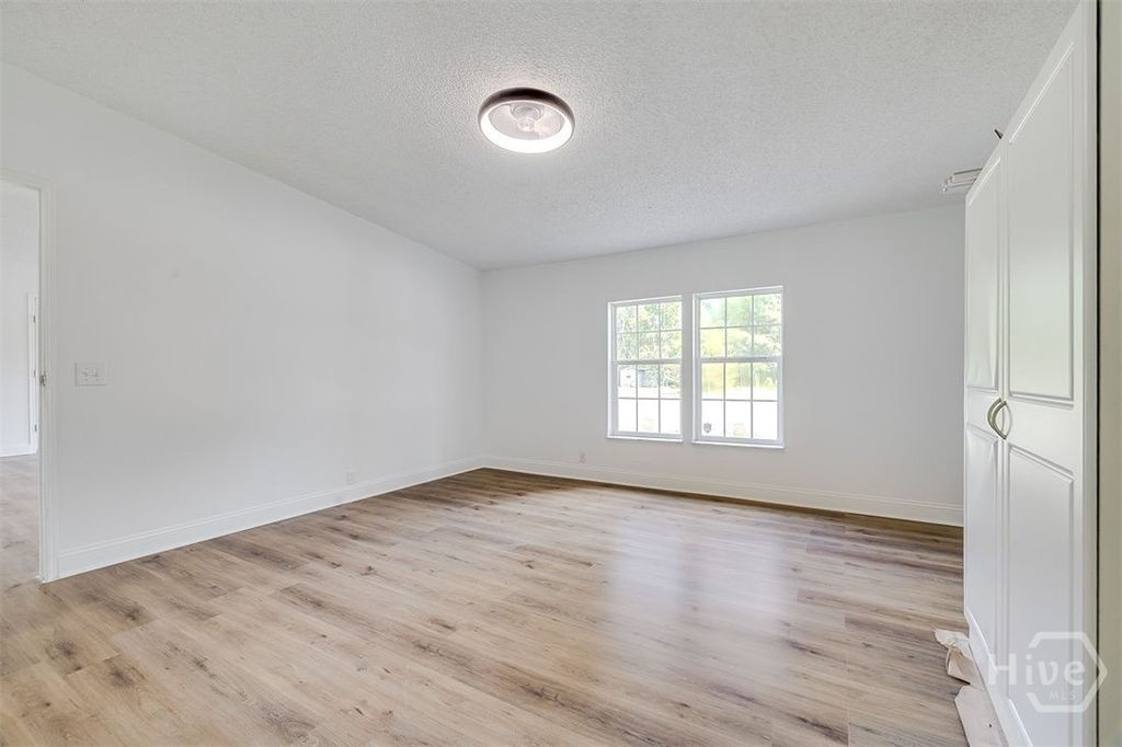 Image 23 of property listing at 318 Samuel Smalls Sr Avenue, Guyton, GA 31312