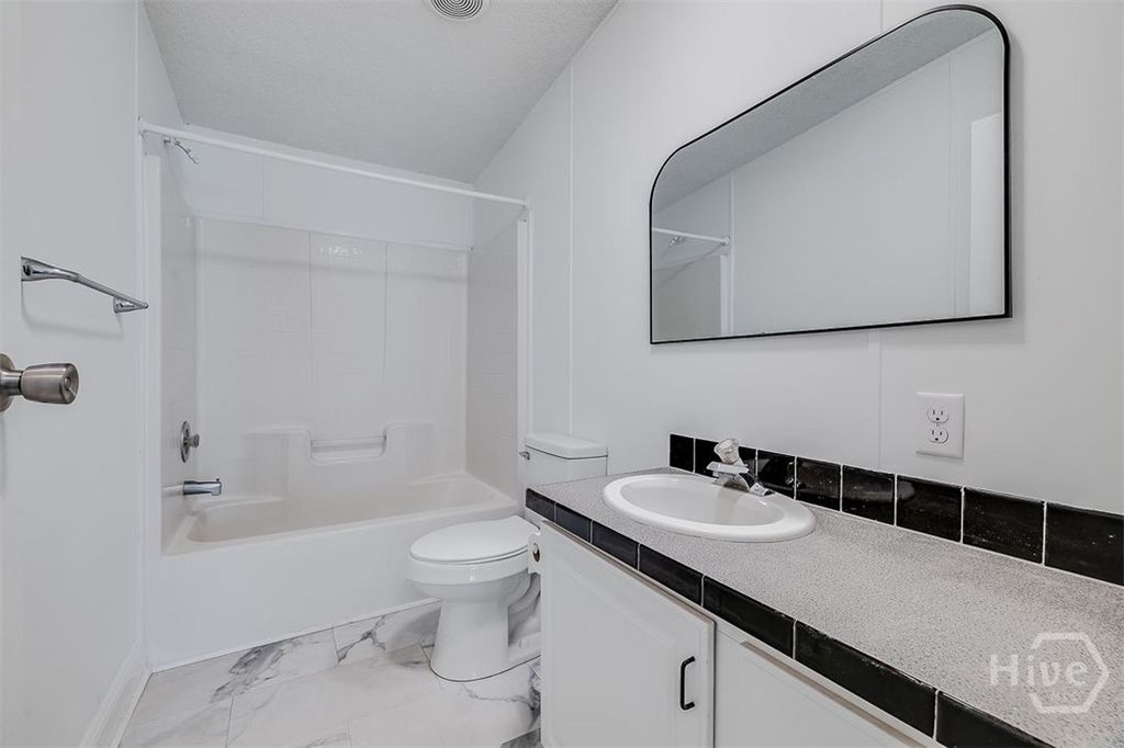 Image 31 of property listing at 318 Samuel Smalls Sr Avenue, Guyton, GA 31312