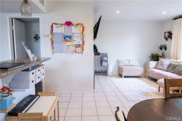 13949 Arthur Avenue 1, Paramount, CA 90723