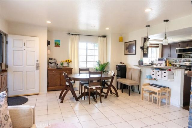 13949 Arthur Avenue 1, Paramount, CA 90723