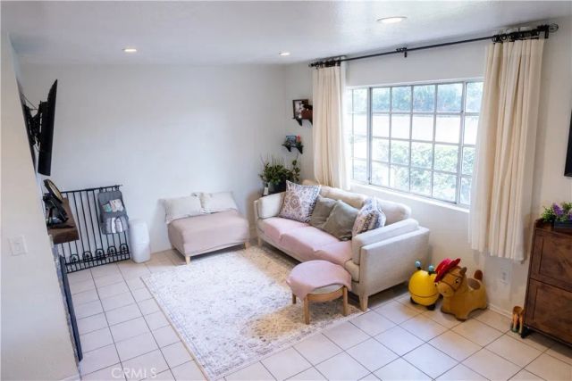 13949 Arthur Avenue 1, Paramount, CA 90723