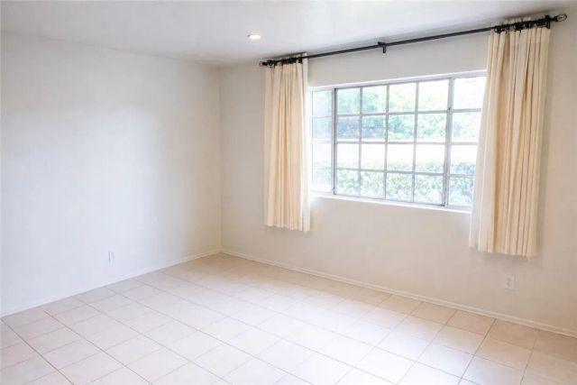 13949 Arthur Avenue 1, Paramount, CA 90723