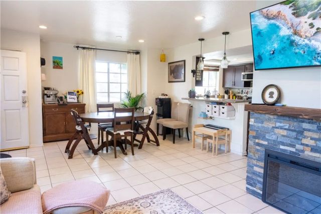 13949 Arthur Avenue 1, Paramount, CA 90723