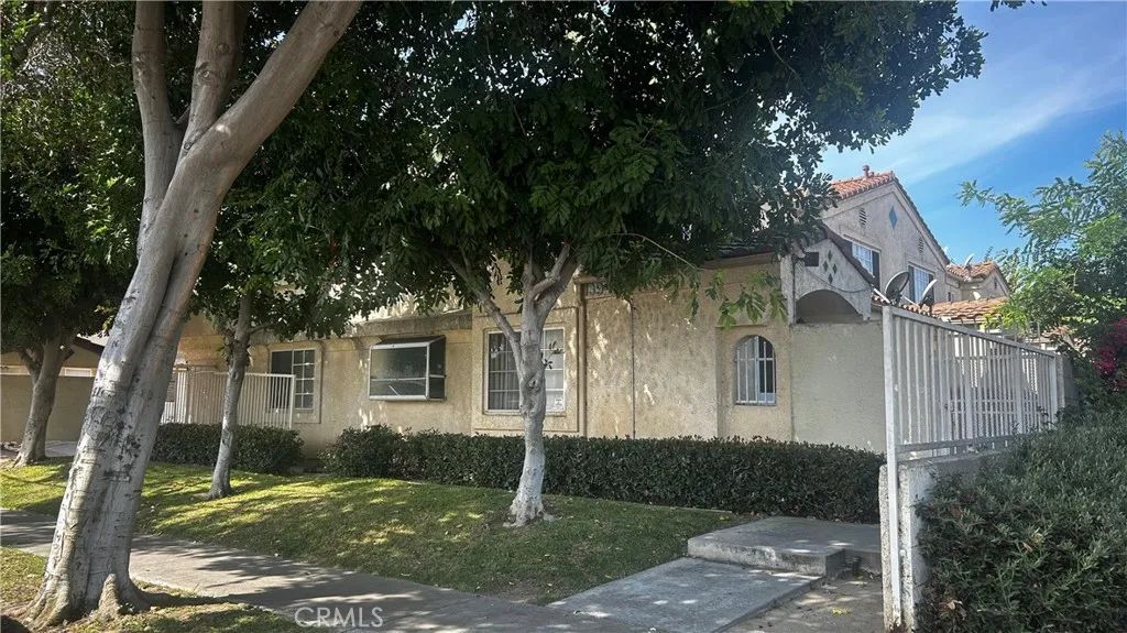13949 Arthur Avenue 1, Paramount, CA 90723