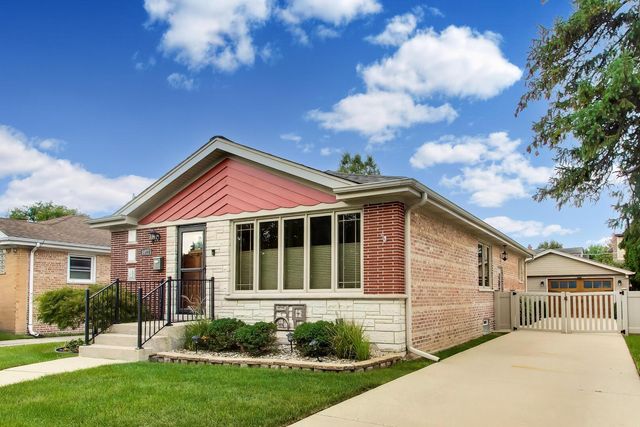 5022 N Busse Avenue, Chicago, IL 60656